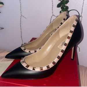 Valentino Garavani rock stud leather pumps